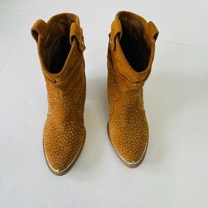 Gianni Bini  western suede studded and silver trim heel  10 M brown riding boots